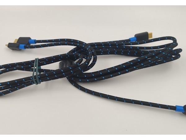 聯(lián)鑫德誠數(shù)據(jù)線廠家OEM加工生產(chǎn)Type-C to micro數(shù)據(jù)線