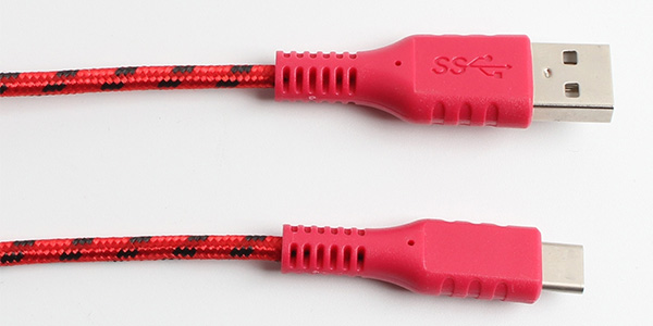 手機(jī)數(shù)據(jù)線(xiàn)定制